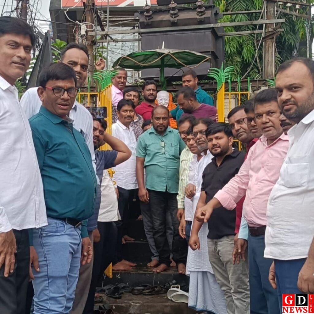 गांधी-शास्त्री जयंती पर पाकुड़ में भाजपा, कांग्रेस और झामुमो ने दी श्रद्धांजलि। 15 img 20251002 wa00163000162588170058055
