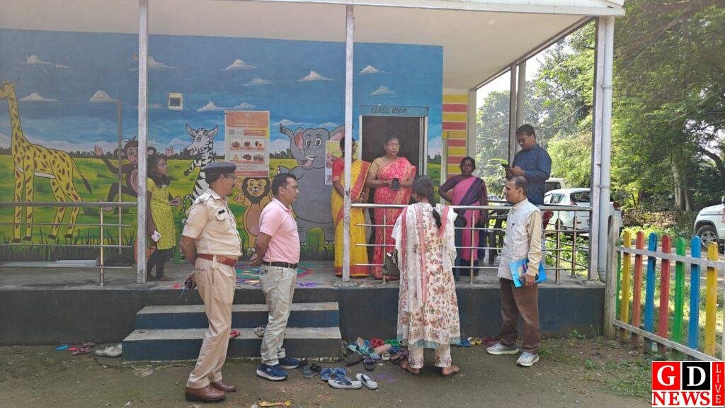 अपर सचिव ने पाकुड़ में किया विकास कार्यों का औचक निरीक्षण, कहा — सेवाओं की गुणवत्ता में सुधार ही हमारी प्राथमिकता। 13 img 20251015 wa00252216239044520437927