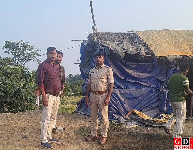 खान निरीक्षक ने किया चेकपोस्टों का औचक निरीक्षण, अवैध खनन पर जताया जीरो टॉलरेंस। 13 img 20251016 wa00286891540335080963656