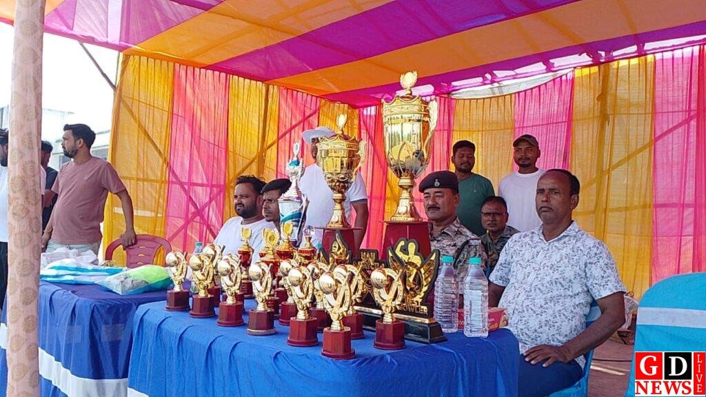प्रीमियर लीग (पीपीएल) सीजन-3 का शानदार आगाज़, मास्टर ब्लास्टर ने पहले मुकाबले में जीत दर्ज की। 15 img 20251018 wa00152609680162141908256
