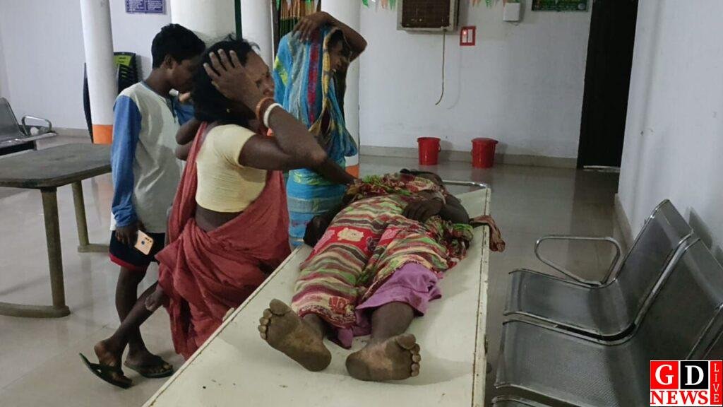 चलती बस का टायर बना मौत का पहिया, खेत से लौट रही महिला की दर्दनाक मौत। 14 img 20251018 wa00178082813852987266850