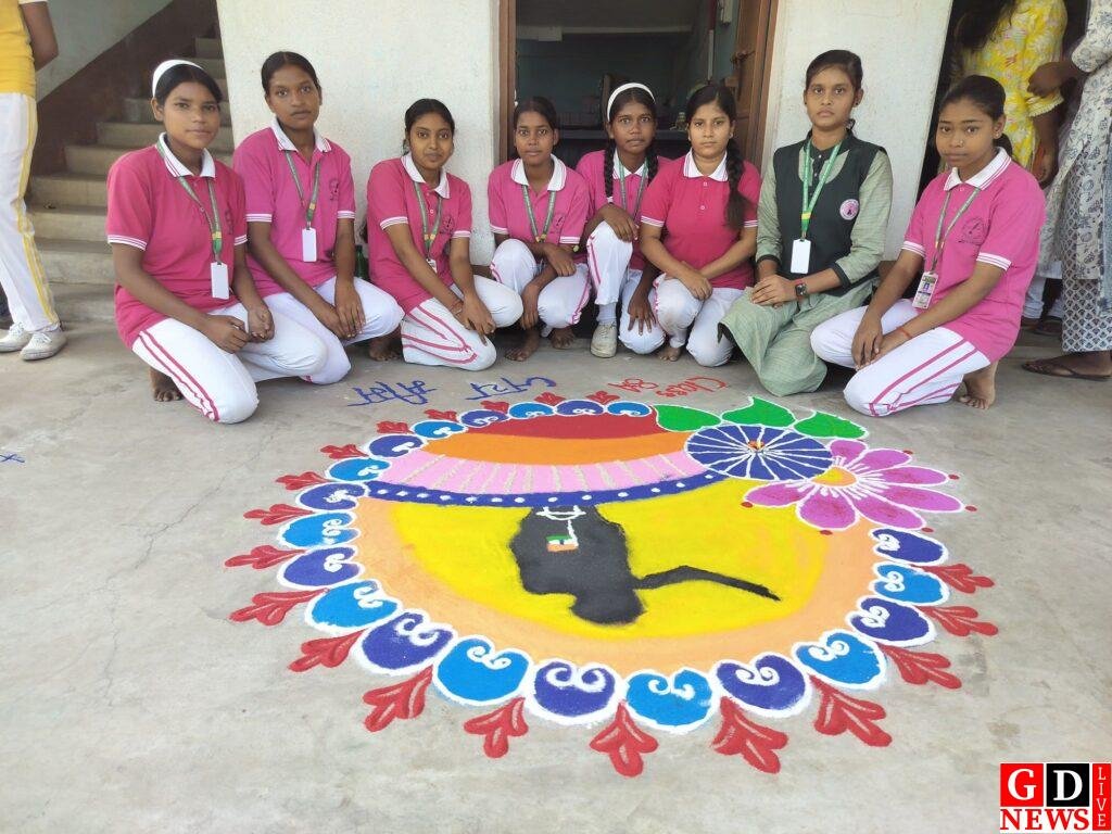 रंगोली है उत्सव का प्रतीक- कामदेव महतो 13 img 20251018 wa00872093834875563464084