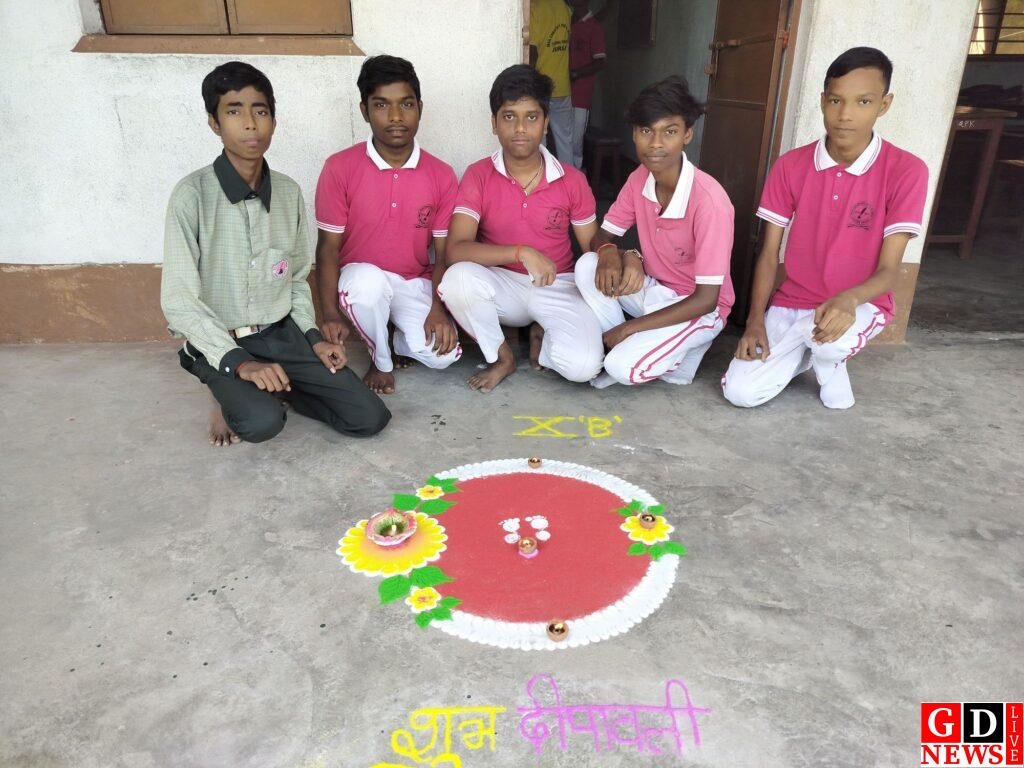 रंगोली है उत्सव का प्रतीक- कामदेव महतो 14 img 20251018 wa00921039471932386843951
