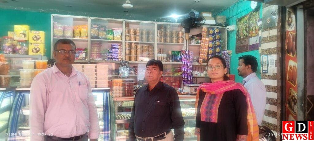 आगामी त्यौहारों के मद्देनजर उपायुक्त के निर्देश पर खाद्य सुरक्षा विभाग द्वारा चलाया गया जांच अभियान, लगाया गया भारी जुर्माना 13 img 20251018 wa01801265001853837542573