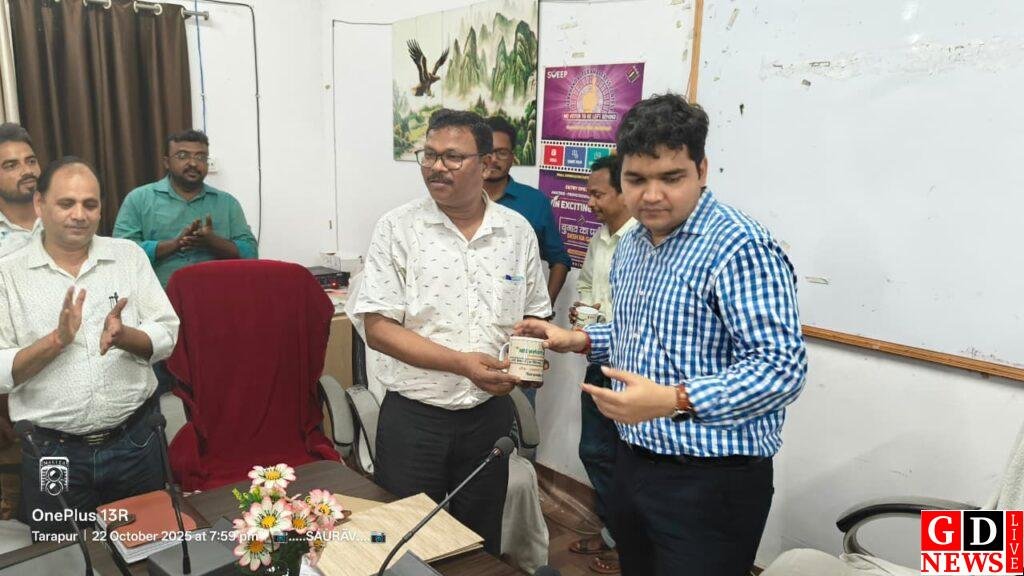 डीसी ने हिरणपुर में की विभागीय समीक्षा, पेयजल, सड़क और योजनाओं के त्वरित समाधान का दिया निर्देश। 13 img 20251023 wa00132310648397260043012