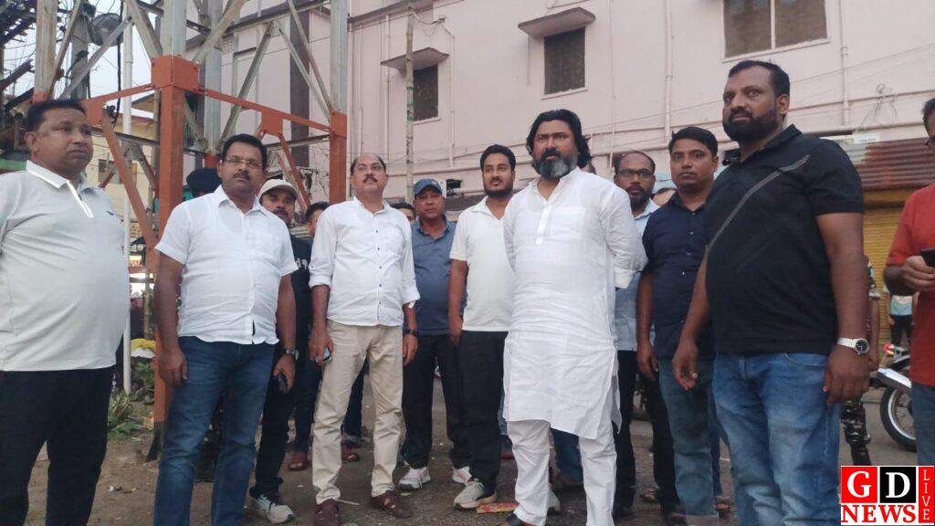 सांसद विजय हांसदा ने लिया छठ घाटों का जायजा, व्रतियों की सुविधा को बनाया प्राथमिकता। 13 img 20251023 wa00288114048291905962856