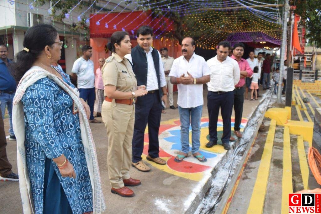 उपायुक्त व पुलिस अधीक्षक ने विभिन्न छठ घाटों का किया निरीक्षण। 14 img 20251027 wa00307061638655120319010
