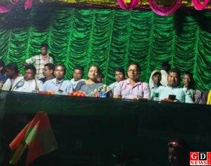 जिला परिषद अध्यक्ष जूली हेंब्रम ने किया फुटबॉल फाइनल मैच का शुभारंभ, कहा, शिक्षा ही जीवन की ज्योति है। 14 img 20251028 wa00856076121183306963673