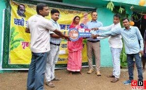 पाकुड़ में 100 परिवारों को मिला अपना पक्का घर, “जनमन आवास योजना” से पूरा हुआ सपनों का आशियाना। 14 img 20251029 wa00115556970083391318929