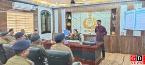 एसपी ने की मासिक अपराध गोष्ठी, कानून-व्यवस्था दुरुस्त रखने पर जोर 9 IMG 20251127 WA0024