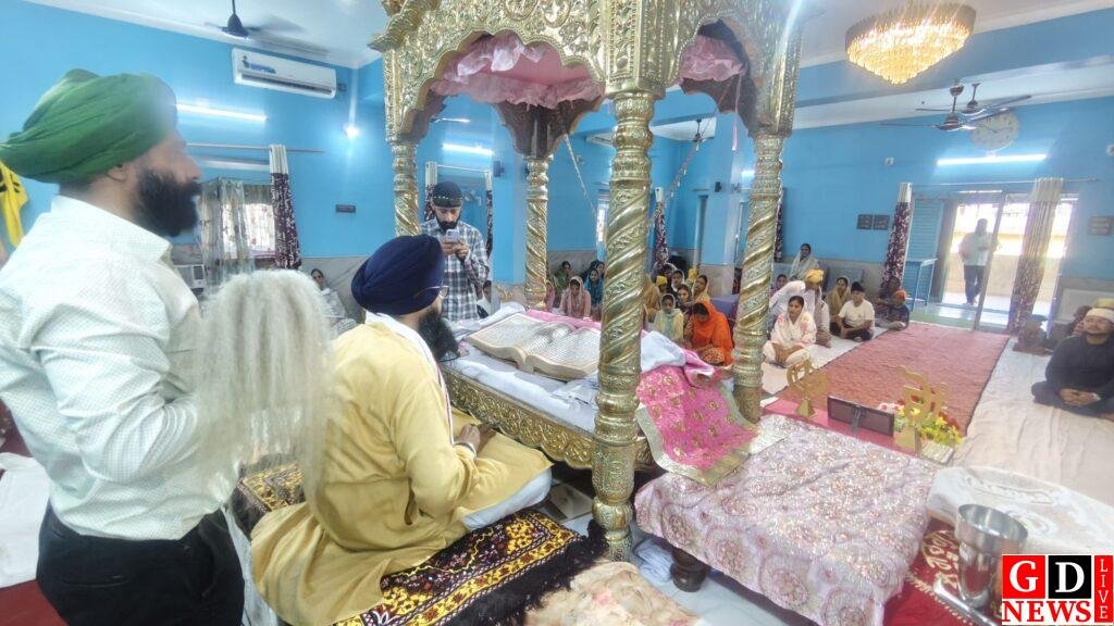गुरु नानक देव जी जयंती पर पाकुड़ गुरुद्वारे में उमड़ा श्रद्धा का सैलाब। 13 img 20251105 wa00093221805740001516009