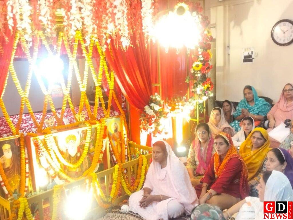 गुरु नानक देव जी जयंती पर पाकुड़ गुरुद्वारे में उमड़ा श्रद्धा का सैलाब। 14 img 20251105 wa00106142698763477146469