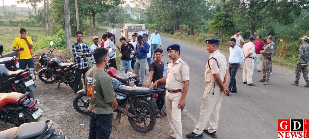 रफ्तार घटाओ, सुरक्षा बढ़ाओ: पाकुड़ में चला सड़क सुरक्षा जागरूकता अभियान। 14 img 20251107 wa00372155859248270120268