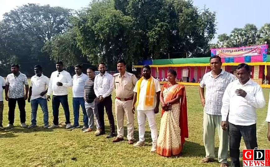 प्रारम्भिक मैच में लिट्टीपाड़ा ने अमड़ापाड़ा टीम को हराया। 7 img 20251109 wa0014249612450918975122