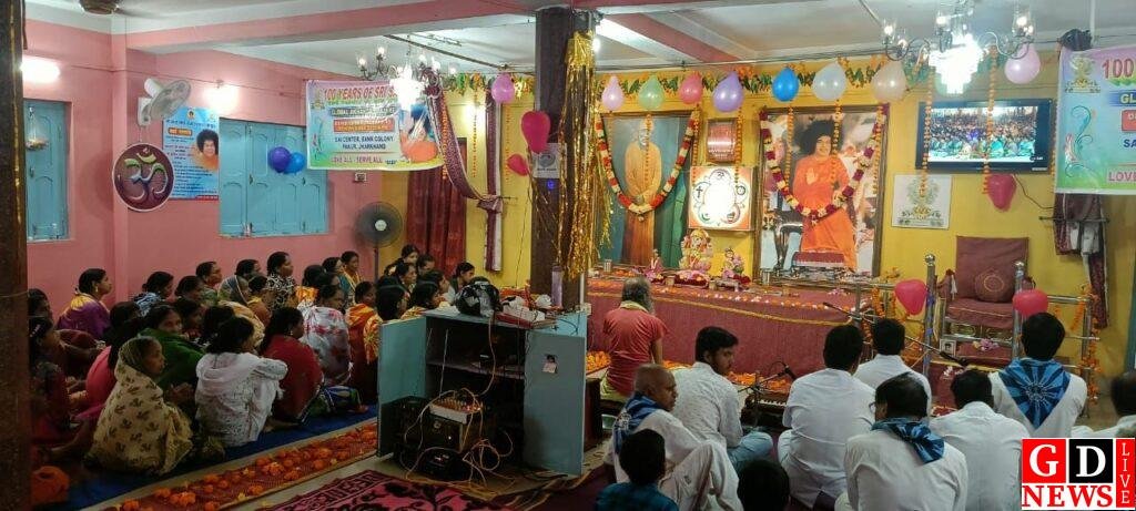 साईं नाम के सरोवर में पाकुड़, 24 घंटे चले अखंड भजन में गूंजा प्रेम, शांति और सेवा का संदेश। 13 img 20251109 wa0020346972920110364727