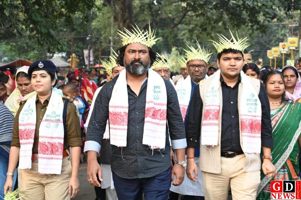 झारखंड स्थापना दिवस का भव्य समारोह, आंदोलनकारियों व उत्कृष्ट प्रतिभाओं को सम्मान। 13 img 20251115 wa0027804527671541305162