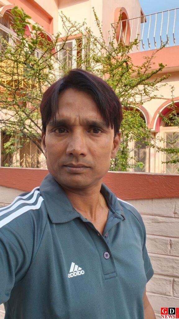 कोच गणपत सिंह की मेहनत रंग लाई—कैप क्रिकेट अकादमी से दो साल में दूसरी बार खिलाड़ी का झारखंड टीम में चयन। 13 img 20251122 wa00023082193565592238185