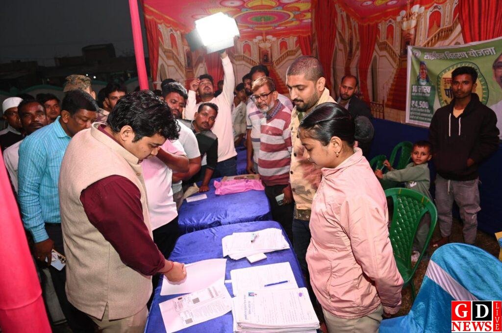 जिलेभर में लगा ‘आपकी योजना–आपकी सरकार–आपके द्वार’ शिविर, उपायुक्त ने किया निरीक्षण — ऑन द स्पॉट प्रमाण पत्र जारी। 13 img 20251125 wa00283951305477396187823