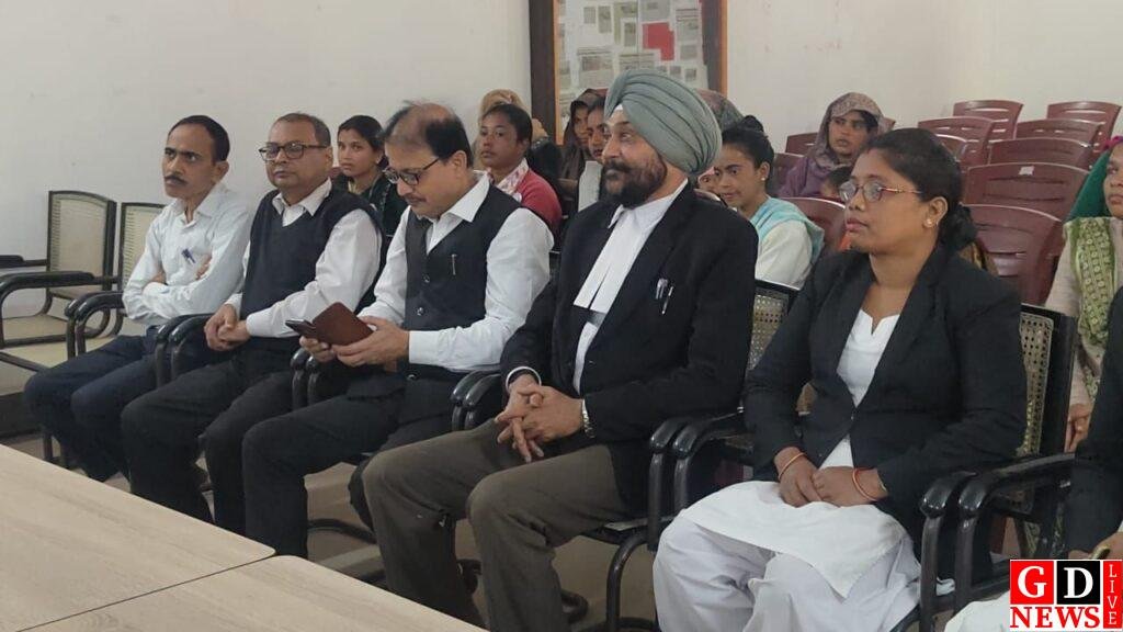 जस्टिस ऑन व्हील्स कार्यक्रम का समापन, गांव–गांव पहुंचकर कानून की जानकारी देने का सफल अभियान पूरा। 7 img 20251129 wa00068207252074494584746