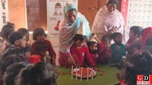 उपायुक्त की पहल पर नवादा हरिजन टोला आंगनबाड़ी में पहली बार बाल भोज उत्सव, बच्चों के चेहरों पर दिखी खुशी। 1 IMG 20251223 WA0009