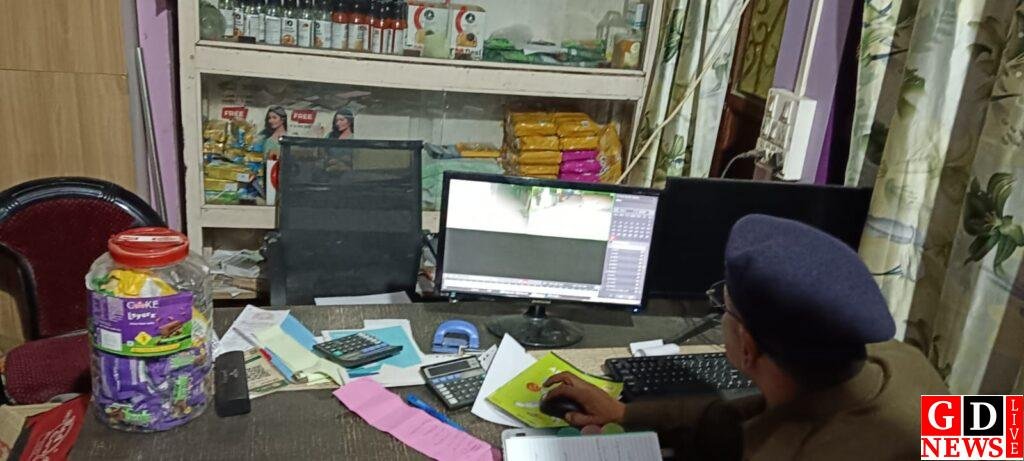 बंद घर में बड़ी चोरी — 20 तोला सोना, लाखों की नगदी सहित लाखों के सामान पर चोरों ने किया हाथ साफ। 8 img 20251202 wa0033672057192583102184