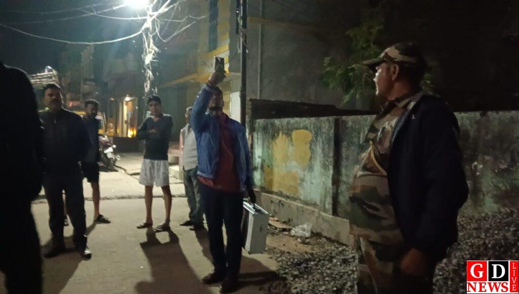 बंद घर में बड़ी चोरी — 20 तोला सोना, लाखों की नगदी सहित लाखों के सामान पर चोरों ने किया हाथ साफ। 7 img 20251202 wa00347677902862681937707