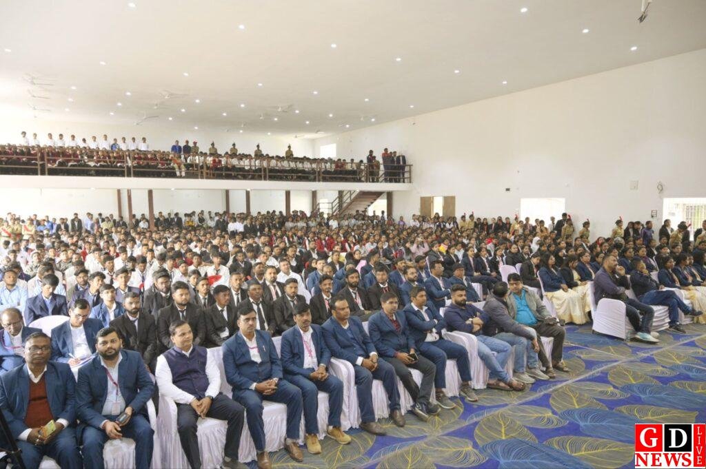 राधा गोविन्द विश्वविद्यालय के विधि विभाग द्वारा एक राष्ट्र, एक चुनाव विषय पर संगोष्ठी का भव्य आयोजन हुआ 10 img 20251203 wa01338285539753745071820