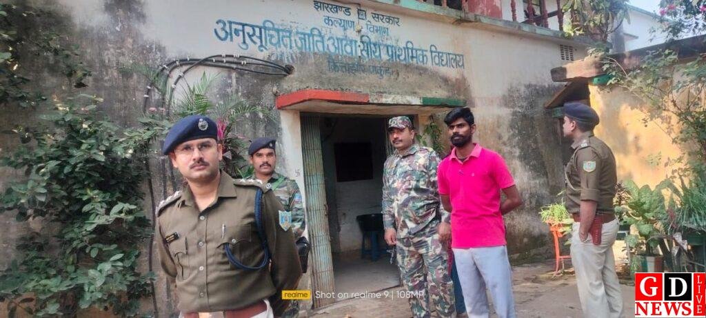 मासूम बच्चों की चीखें बताती दर्द की कहानी, कित्ताजोर आवासीय विद्यालय में मारपीट–घटिया भोजन का खुलासा, प्रशासन हरकत में। 7 img 20251206 wa00376452985575486514307