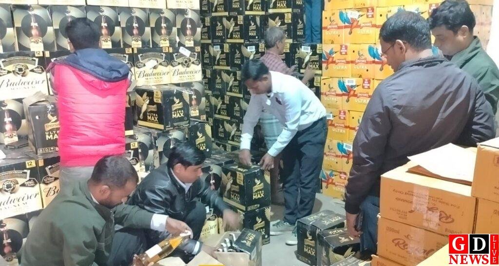 दमन की बीयर का गुप्त खेल? पाकुड़ में खुली बड़ी सांठगांठ की आशंका—गोदाम से लेकर दुकानों तक भ्रष्टाचार की परतें उघड़ीं। 7 img 20251208 wa00318673344453329569393