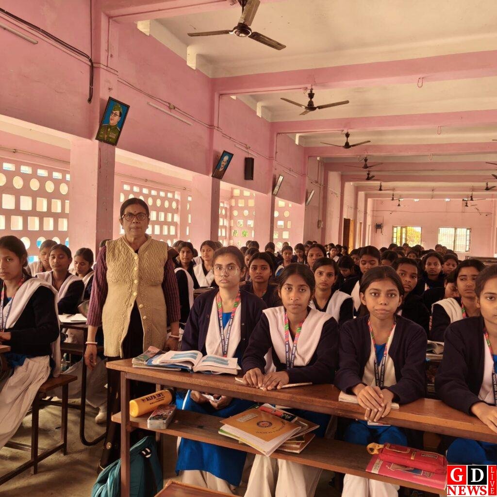 विधिक सेवा प्राधिकार ने मनाया अंतर्राष्ट्रीय मानवाधिकार दिवस। 7 img 20251210 wa00193097427810943721535