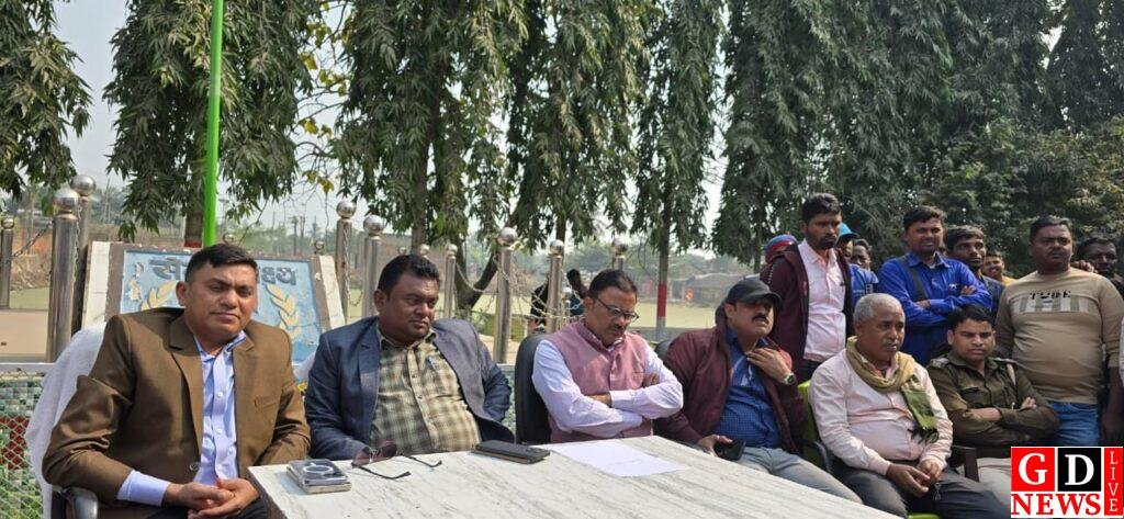 ऑटो-टोटो संचालन को लेकर प्रशासन की महत्वपूर्ण बैठक संपन्न। 8 img 20251211 wa00128250736377448516780