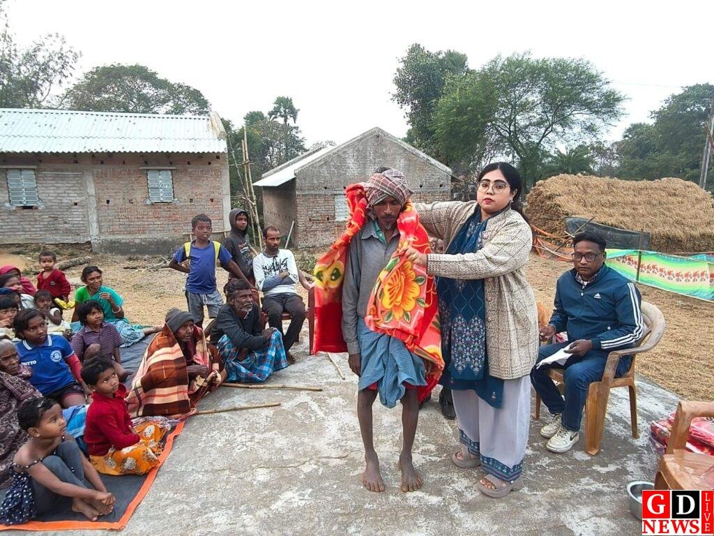 जरूरतमंदों को सर्दी से राहत, उपासना मरांडी ने वृद्ध-असहायों में बांटे कंबल। 7 img 20251217 wa00078166274572983137993