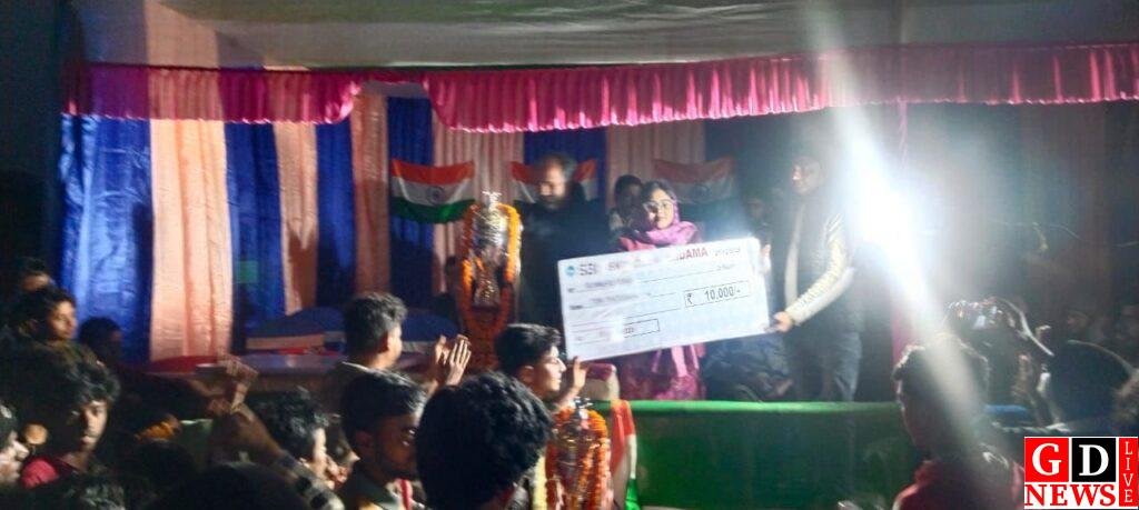 दमदमा में क्रिकेट फाइनल का रोमांच, गदरपाड़ा बनी चैंपियन। 8 img 20251221 wa00307473230450749630521