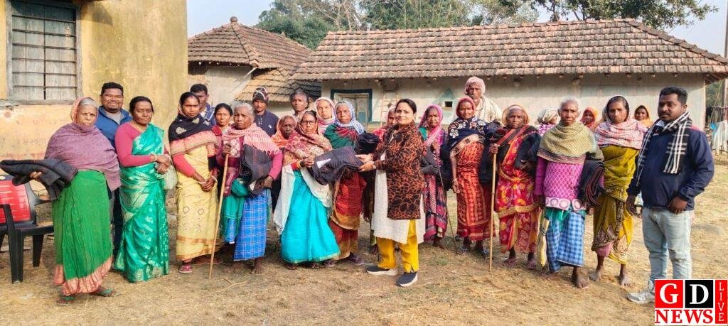 कड़ाके की ठंड में असहाय बुजुर्गों को राहत, जिप अध्यक्ष ने किया कंबल वितरण 8 img 20251231 wa00453969721083903789522