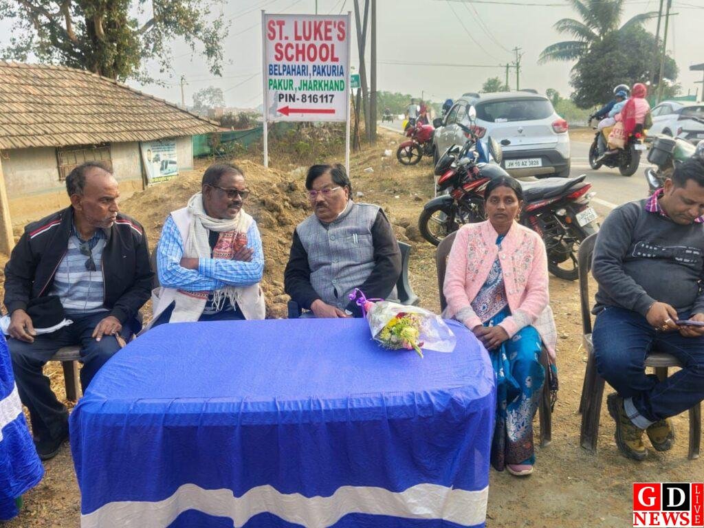 डीएमएफटी फंड से तलवा–बेलपहाड़ी मिशन तक पीसीसी सड़क का विधायक ने किया शिलान्यास। 7 img 20260104 wa0052669870457017942468