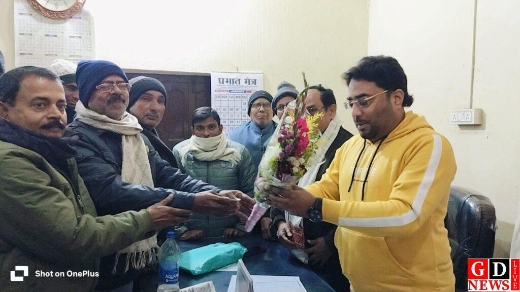 कांग्रेस महासचिव डॉ. तनवीर आलम ने सुनी जनता की समस्याएं, कई मामलों का ऑन-द-स्पॉट समाधान। 7 img 20260105 wa00126440076846859302333