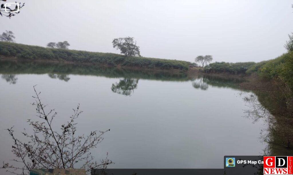 तालाब बना खेती की किस्मत बदलने वाला सहारा। 7 img 20260105 wa00241375400851296760069