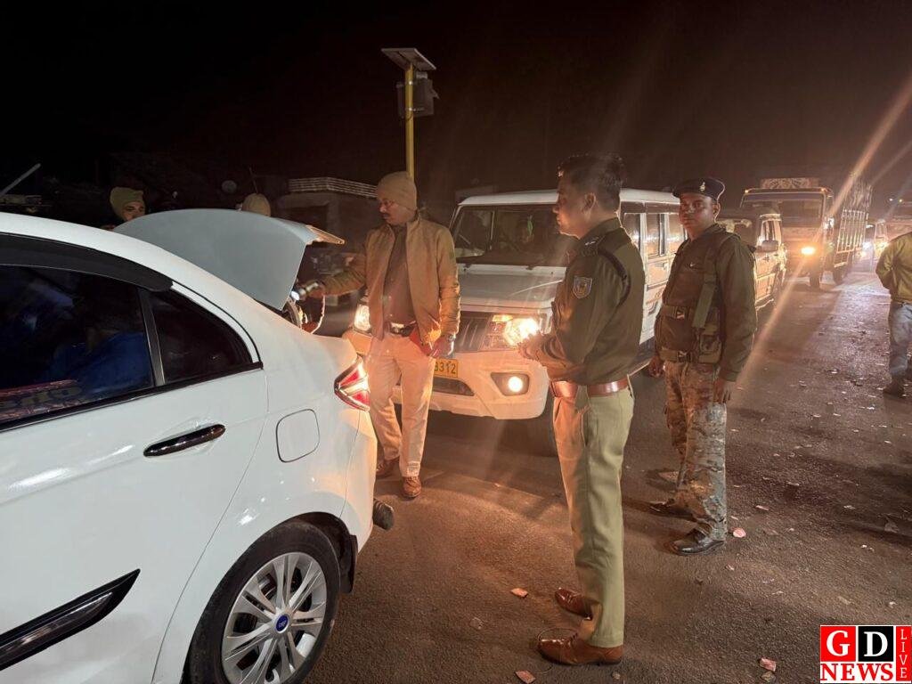 रामगढ़ में चला सघन जांच अभियान 9 img 20260107 wa01296592178298565319271