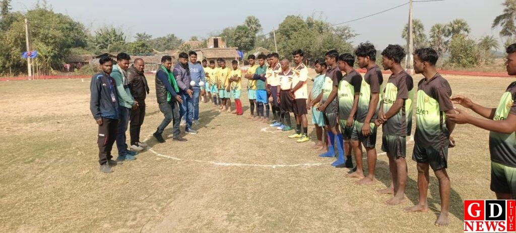 माधोपाड़ा में चार दिवसीय गेंदरेच बॉल प्रतियोगिता का शुभारंभ, युवा खिलाड़ियों में दिखा जबरदस्त उत्साह। 8 img 20260109 wa00098325655699109691443