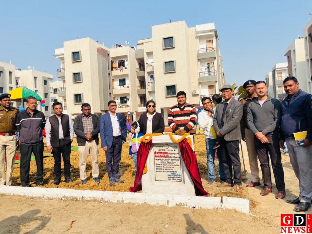 डीसी–एसपी ने किया चिल्ड्रन पार्क का उद्घाटन, पुलिसकर्मियों के बच्चों को मिला सुरक्षित खेल परिसर। 7 img 20260111 wa00238087456531047687452