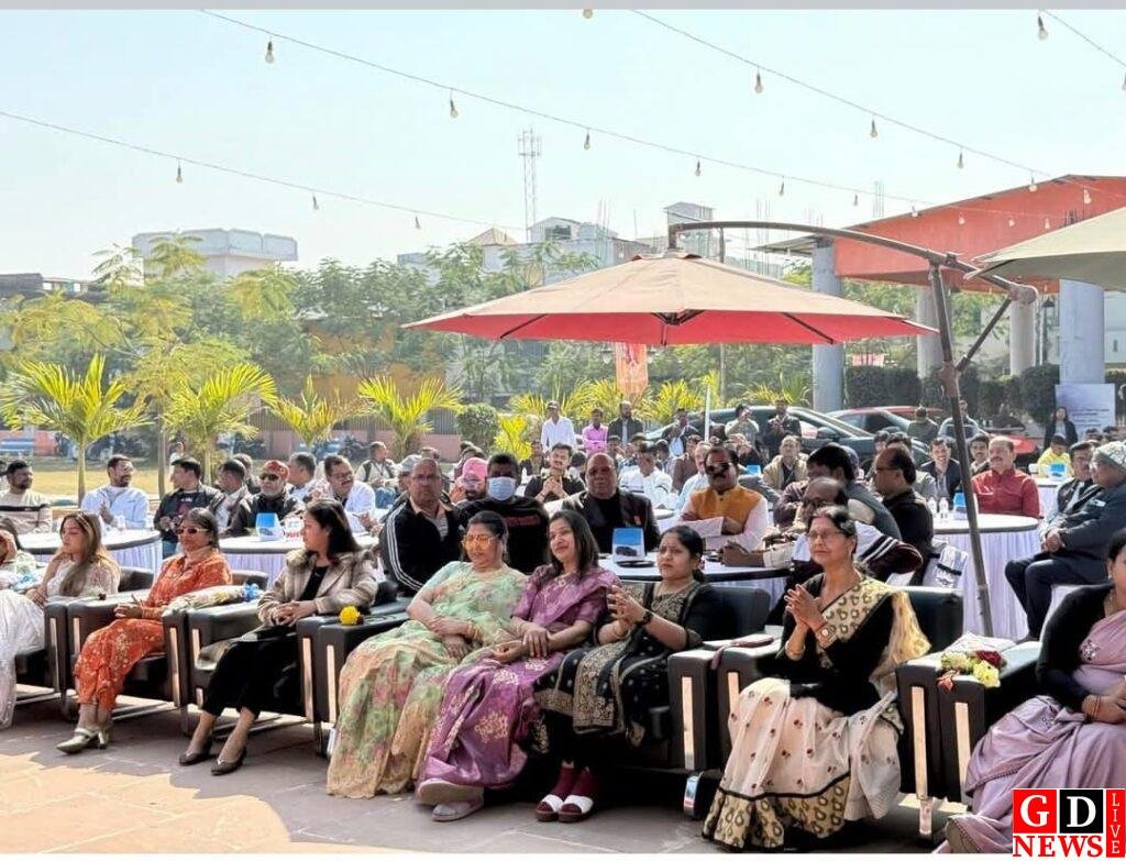 आनन्द मोटर्स मेदिनीनगर,पलामू में महिंद्रा XUV 7XO का भव्य अनावरण। 8 img 20260112 wa00063397340887984384359