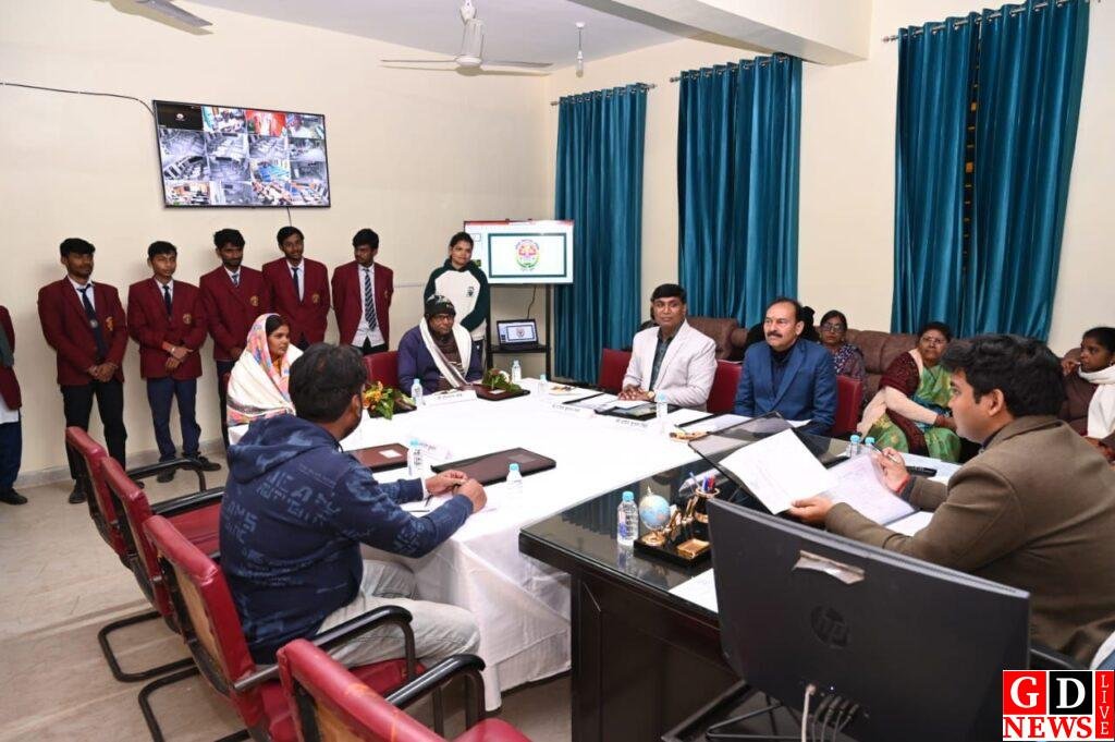 उपायुक्त की अध्यक्षता में नवोदय विद्यालय की अहम बैठक, पानी-बिजली से लेकर स्वास्थ्य व सुरक्षा पर लिए गए कई निर्णय। 7 img 20260113 wa00052383558047445190845
