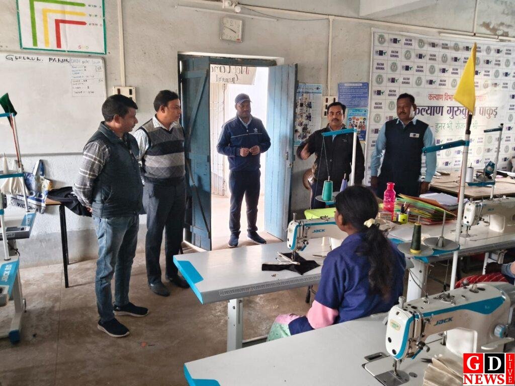 बाल विवाह पर चेताया, माहवारी स्वच्छता पर खुलकर बात, गुरुकुल की छात्राओं को दी गई सरकारी योजनाओं की पूरी जानकारी। 7 img 20260113 wa00113692431033318400551