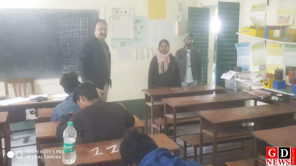 मैट्रिक प्री-बोर्ड परीक्षा शांतिपूर्ण शुरू, बीडीओ ने किया औचक निरीक्षण। 8 img 20260116 wa00321244436124258879902
