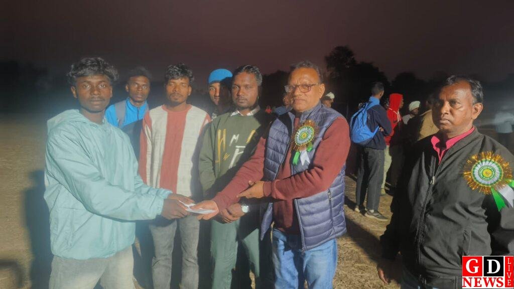 जिप अध्यक्ष प्रतिनिधि ने फुटबॉल फाइनल में बढ़ाया जोश, विजेता टीम को किया पुरस्कार प्रदान। 7 img 20260121 wa00408942594733619468495