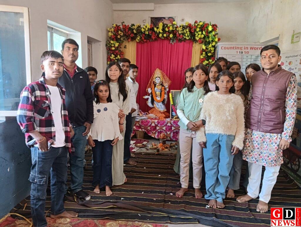 ज्ञान सागर पब्लिक स्कूल, चैनपुर में श्रद्धा व संस्कार के साथ सरस्वती पूजा का आयोजन 8 img 20260123 wa00361515498804697129379