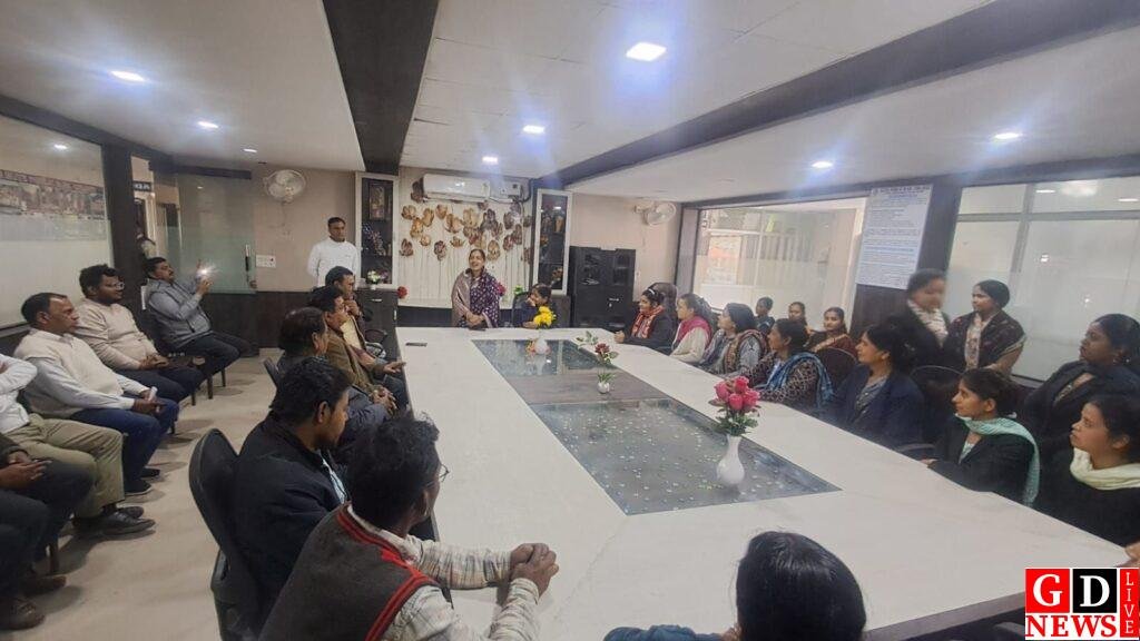 आज श्रीमती रिंकू सिंह जी ने एलीट पब्लिक बी.एड. कॉलेज में शिष्टाचार मुलाकात की : शिक्षा और विकास पर हुई चर्चा 7 img 20260124 wa0016878748735571925376