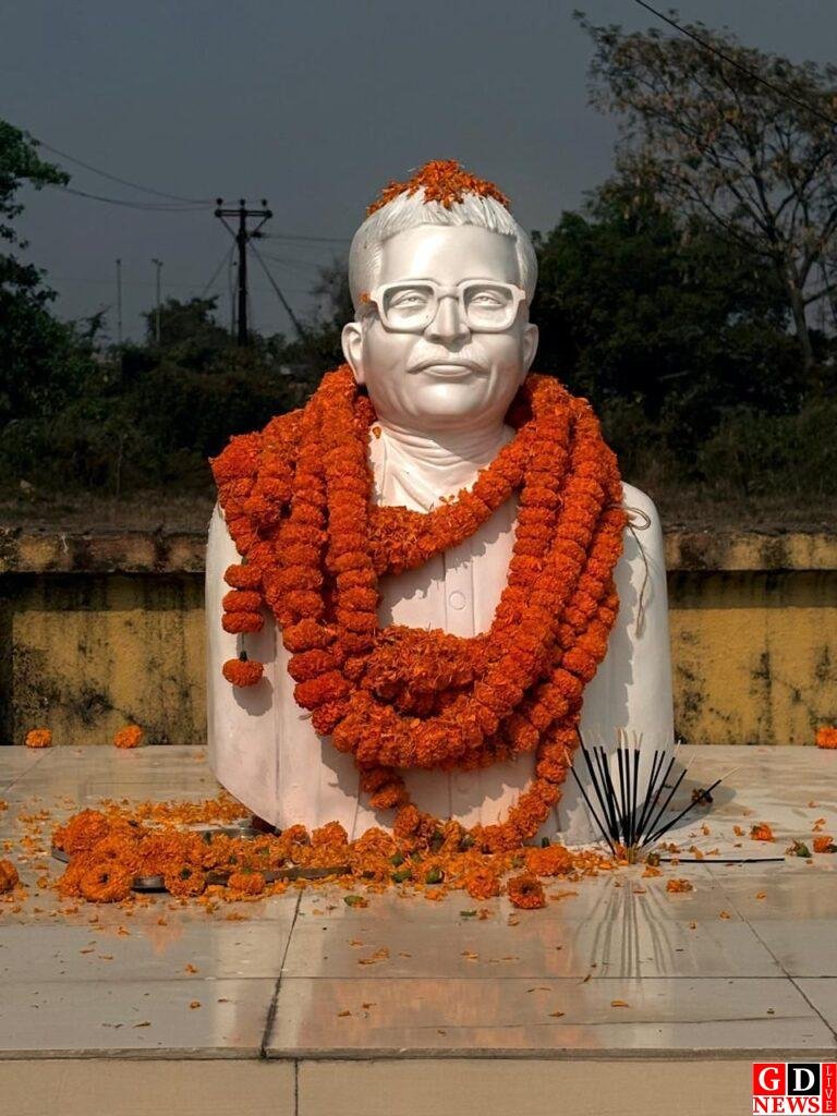 कर्पूरी विचार मंच द्वारा ललपनिया मे जननायक कर्पूरी ठाकुर की 102 वीं जयंती मनाई गई 7 img 20260124 wa00931940225641269629601