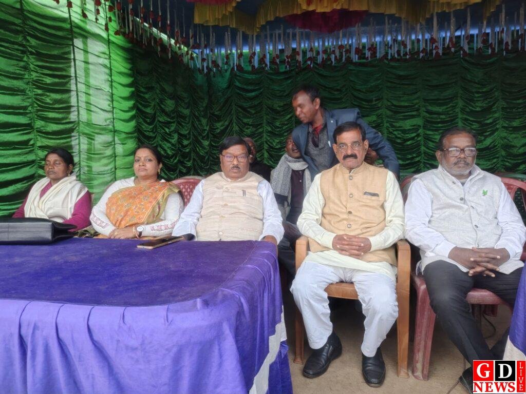 खेल और संस्कृति का उत्सव, विधायक स्टीफन मरांडी व जिप अध्यक्ष जुली हेंब्रम ने बढ़ाया खिलाड़ियों का हौसला 7 img 20260126 wa02253695316909332520291