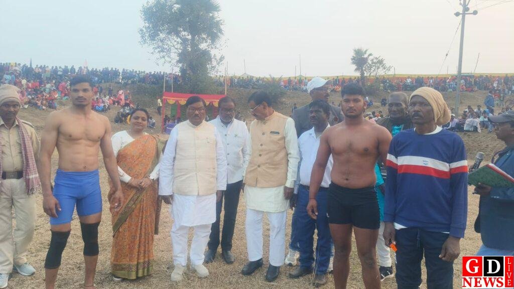 खेल और संस्कृति का उत्सव, विधायक स्टीफन मरांडी व जिप अध्यक्ष जुली हेंब्रम ने बढ़ाया खिलाड़ियों का हौसला 8 img 20260126 wa02292680090347504363582